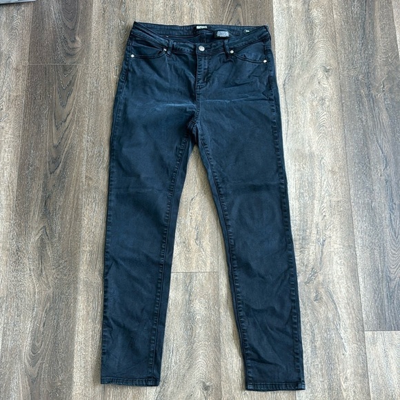 Buffalo David Bitton Pants - Buffalo David Bitton pants.  Women’s size 12. Dark navy blue.